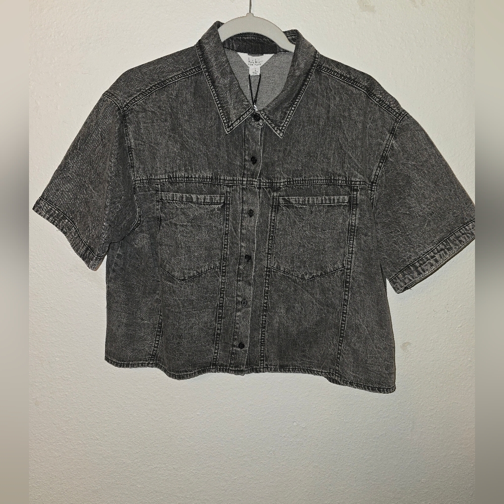 Nicole Miller New York-Black Denim Oversized Crop Button Up Size Large